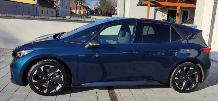 Born Alpha, Dezember 2021, Krems Land