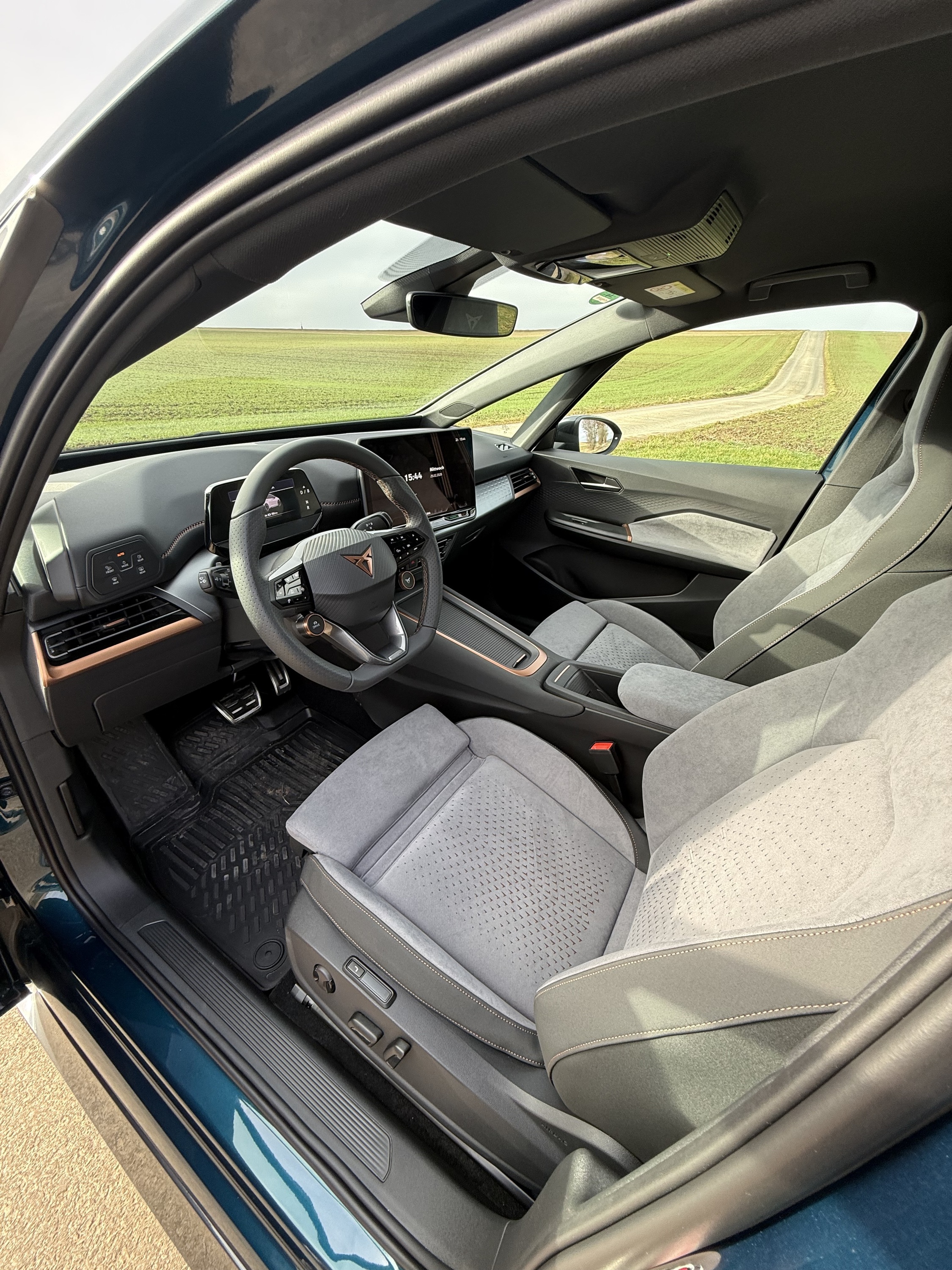 Edition Dynamic 2026 Fahrerplatz