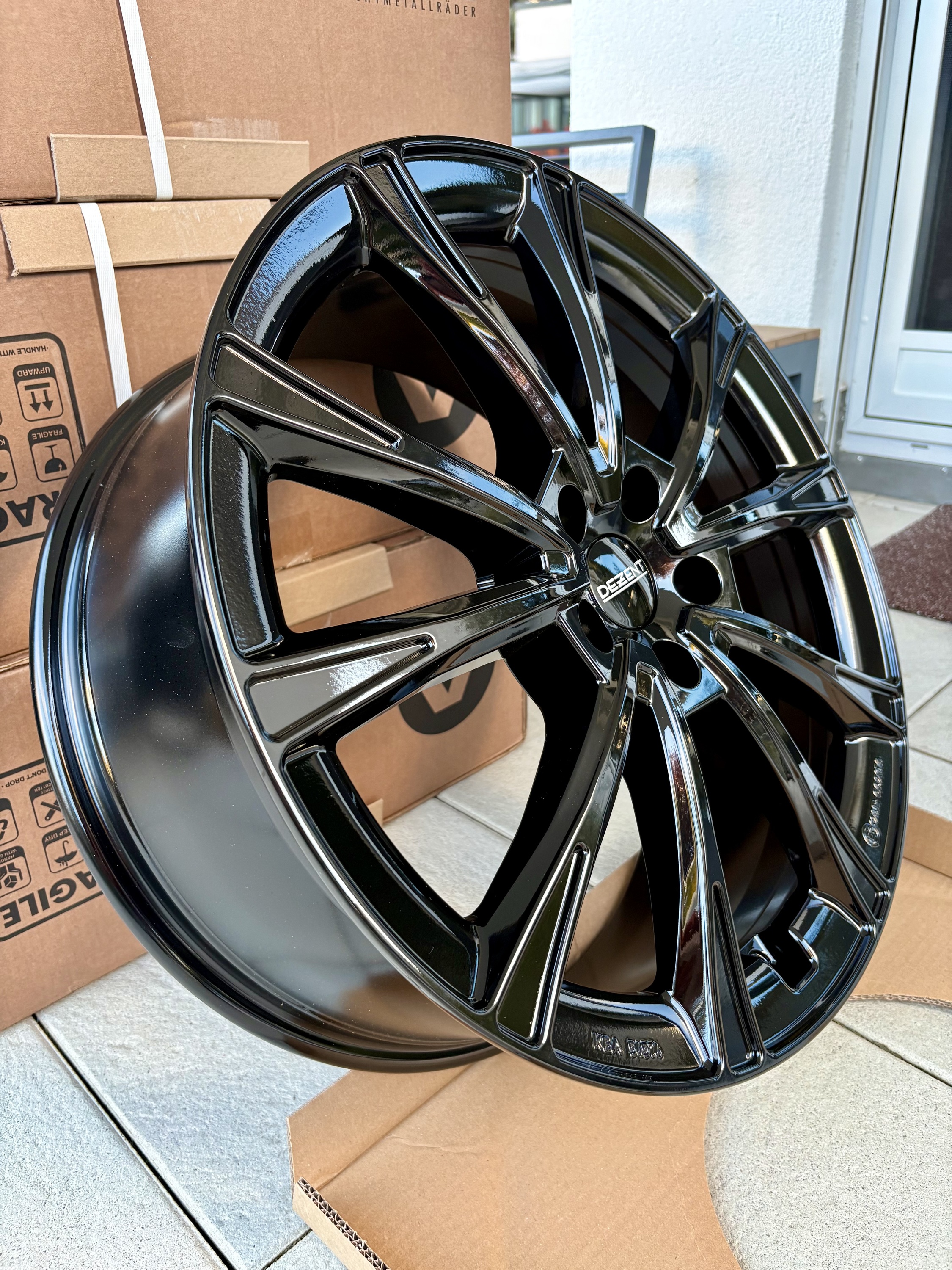 DEZENT AR black 8x20 ET50