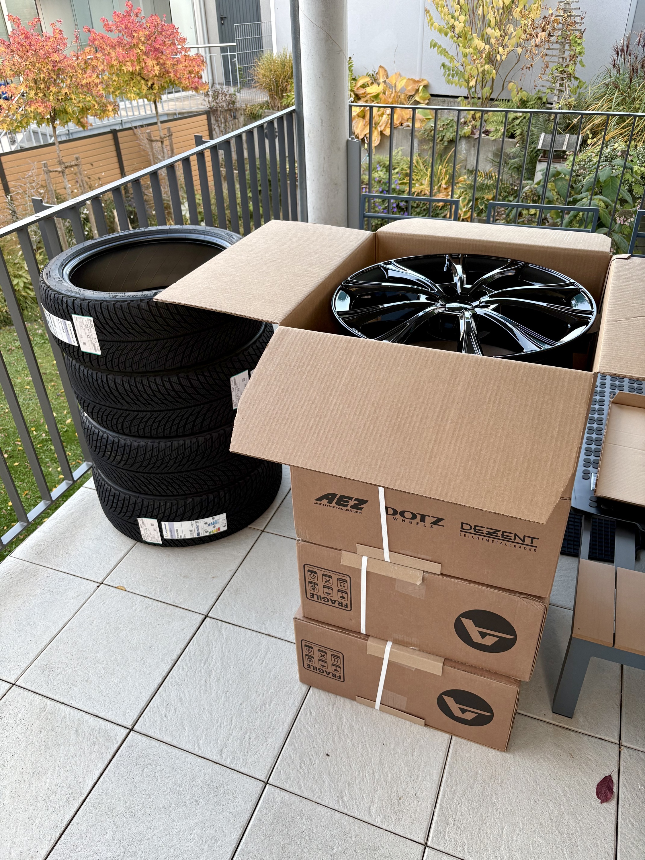 DEZENT AR black 8x20 ET50