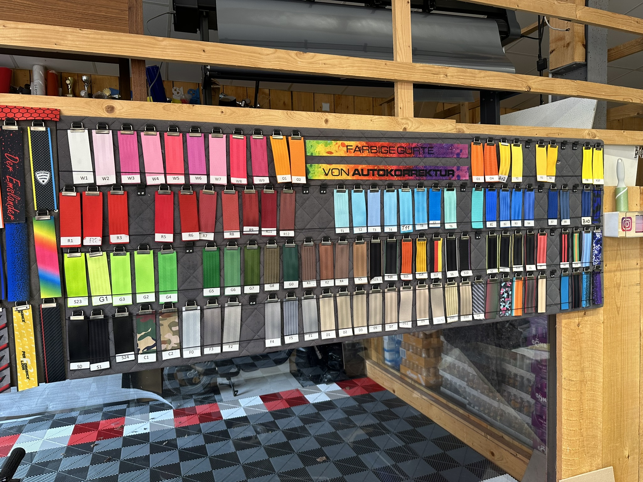 farbige Gurte von https://autokorrektur.de/