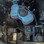 Motorraum links